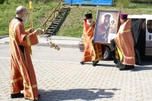 Икона Пресвятой Богородицы «Призри на смирение» в храмах Хабаровска (май 2007 года)