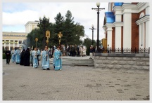 Торжественное богослужение в Градо-Хабаровском соборе Успения Божией Матери (28 августа 2007 года)