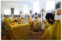 Богослужение в храме св. равноапостольного Николая Японского в Москве (24 февраля 2008 года)